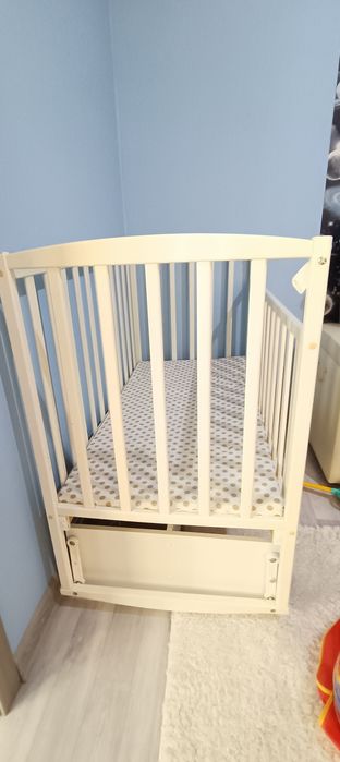 Продам детскую кроватку