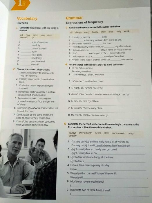 Комплект от учебник и учебна тетрадка по английски език Roadmap A2+