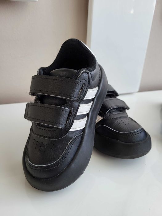 Детски маратонки adidas 23 номер