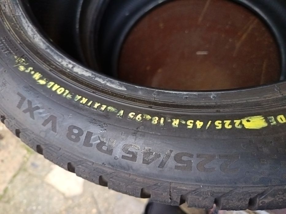 Anvelope MS iarna 225 45 18 continental runflat 2024 5mm