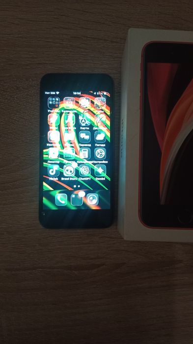 Обменяю iphone se 2020