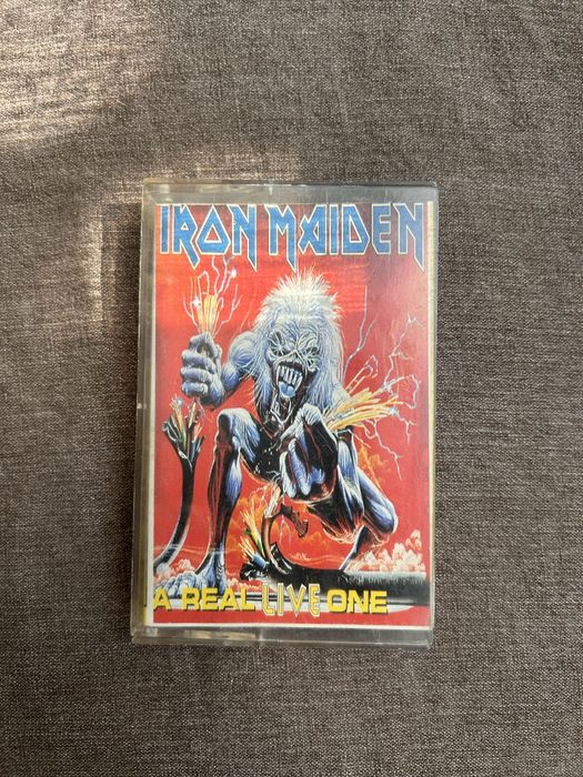 Аудио касетка на Iron Maiden