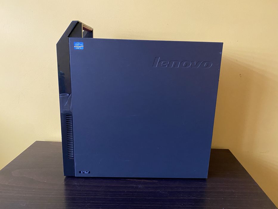 Настолен Компютър I3 / 8 GB RAM