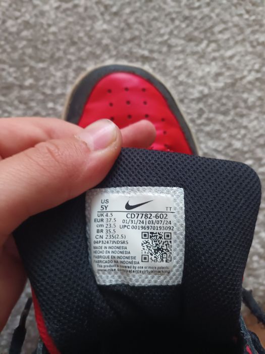 Nike Court Borough Mid 2 Roșu cu negru
