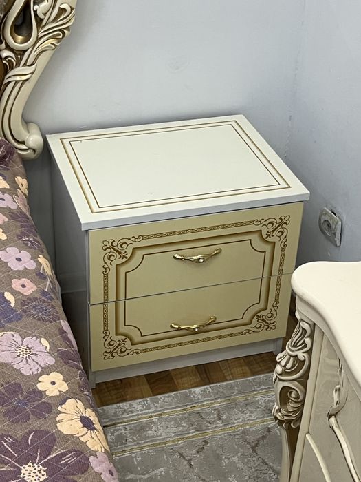 Продам спальный гарнитур б/у  235000  Алматы