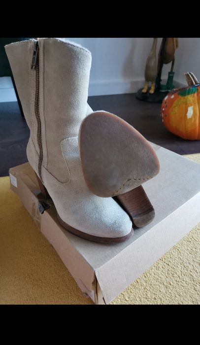 Cizme UGG în stare foarte bună