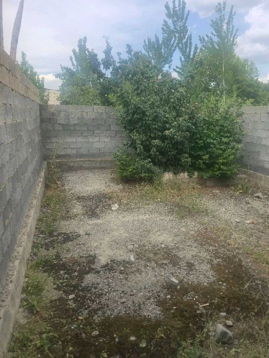Уй ёки чек ховли сотилади