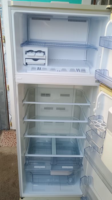 Frigider cu 2 uși. Beko.Asigur Transport