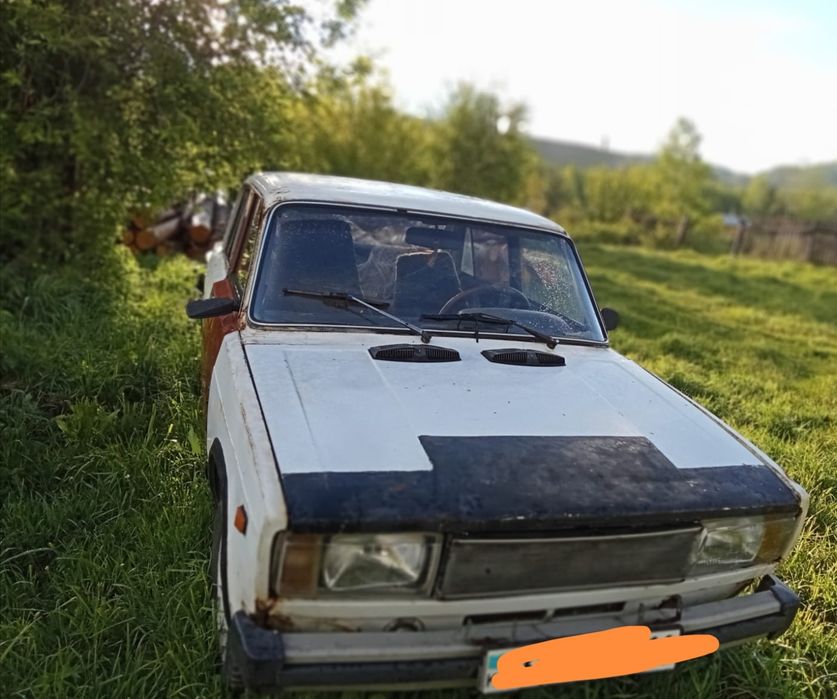 Продают машину на запчасти.