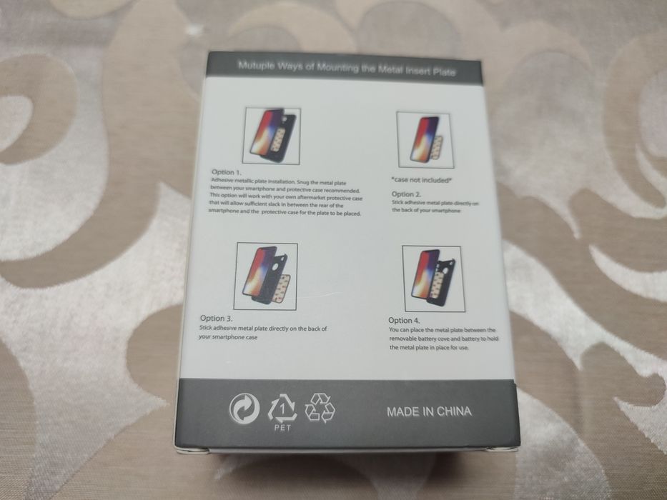 Магнитна стойка за телефон за автомобил.