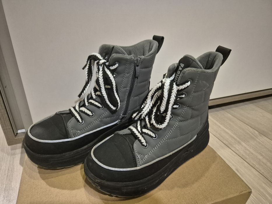 Топли дамски боти 37 номер