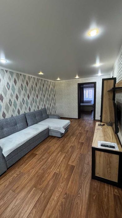 Продам 2 ком с современным ремонтом, 3 этаж, Франко 4