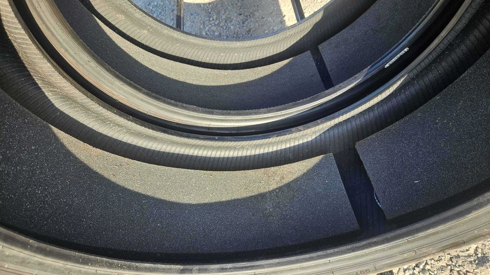 255/40 R20 • Iarna • Bridgestone Blizzak LM001 MO S 101V | 2 buc | DOT 2022 | Pret/buc