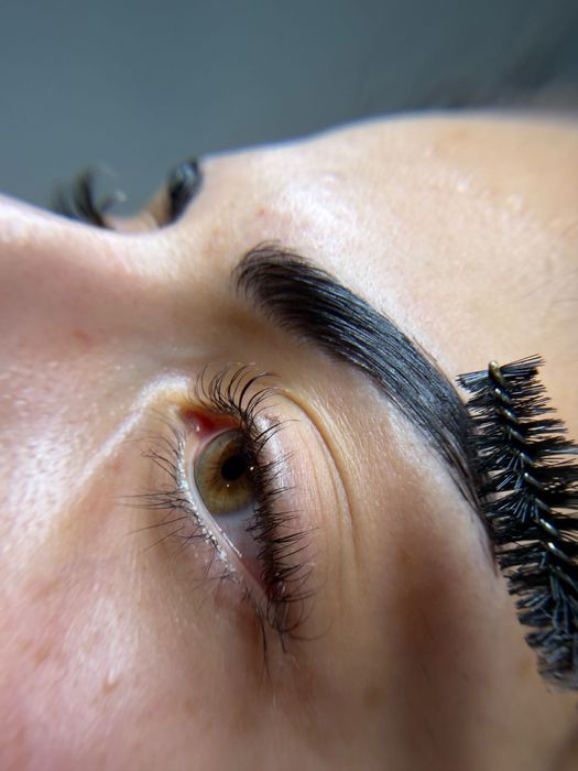 Ламиниране на мигли/вежди