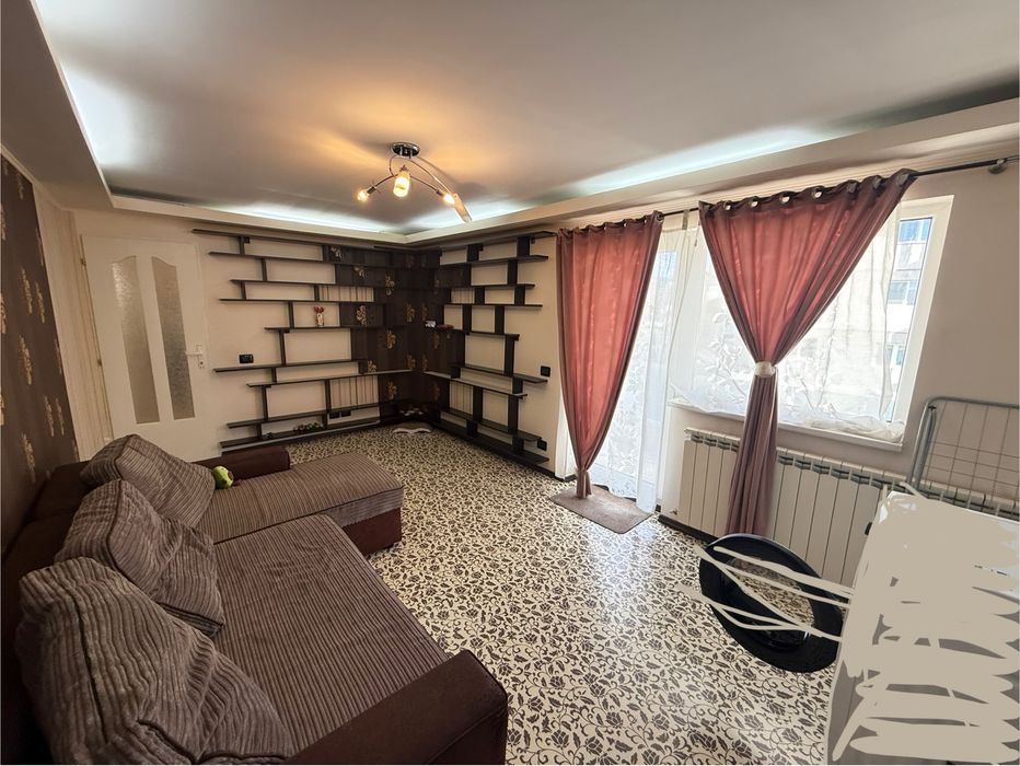 Chirie apartament 2 camere Dallas etaj 3/4