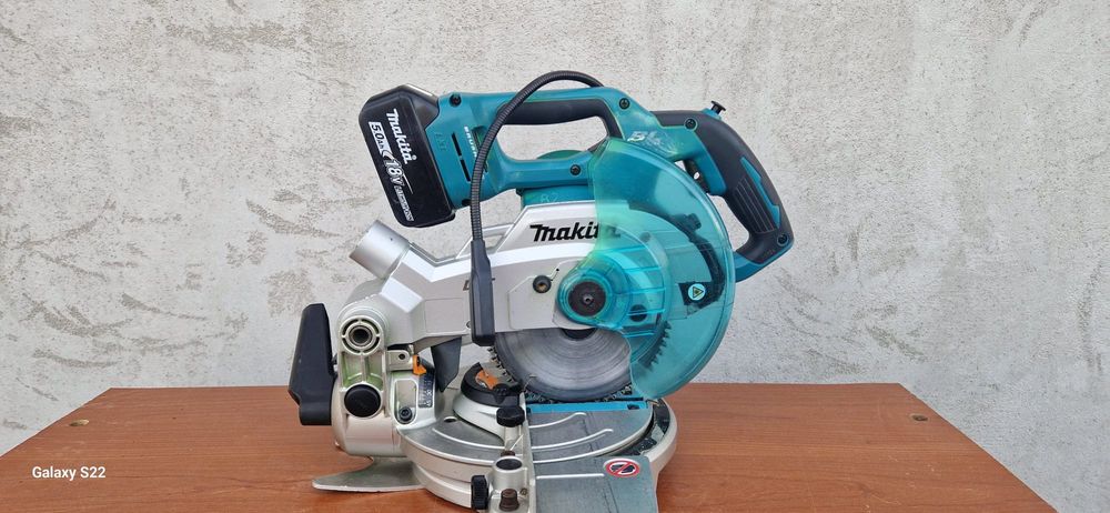Makita circular staționar pe acumulator