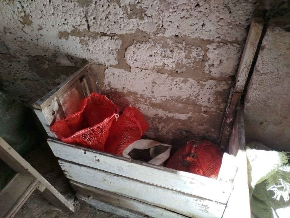 Продается погреб в районе Дом печати