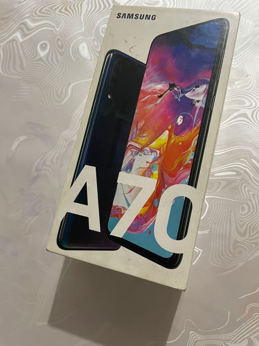 Самсунг 70а.     ..