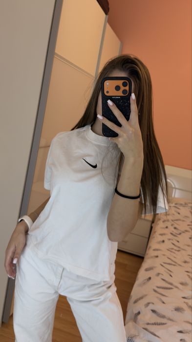 Тениски и суитшър  на nike