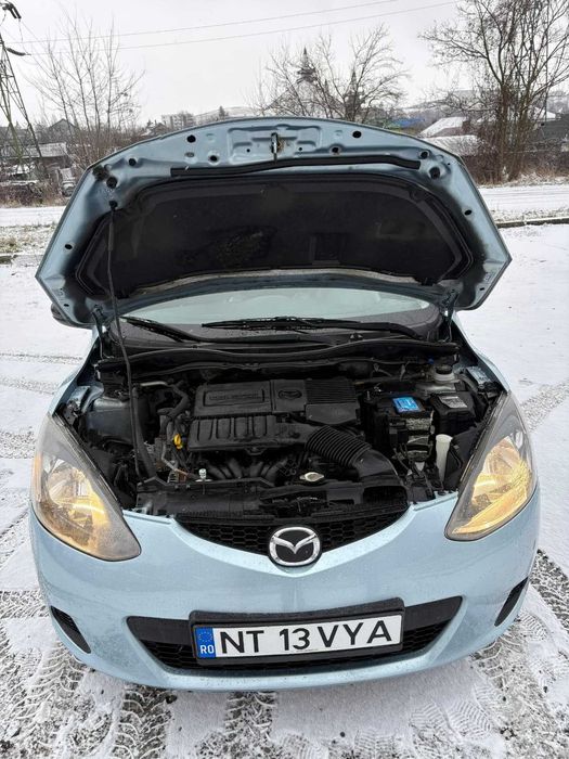 Vând Mazda 2, an fab.2009, motor 1.3 benzină, hatchback