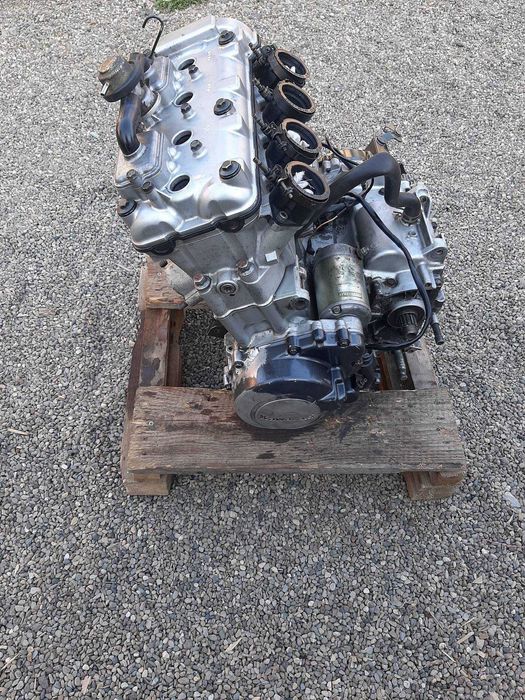 MOTOR / MOTO / kawasaki zx 600