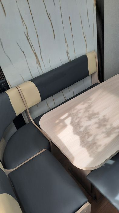 Продаю Кухонный уголок