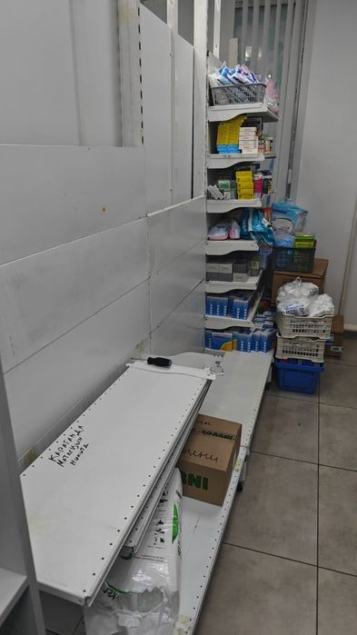 Торговые стеллажи