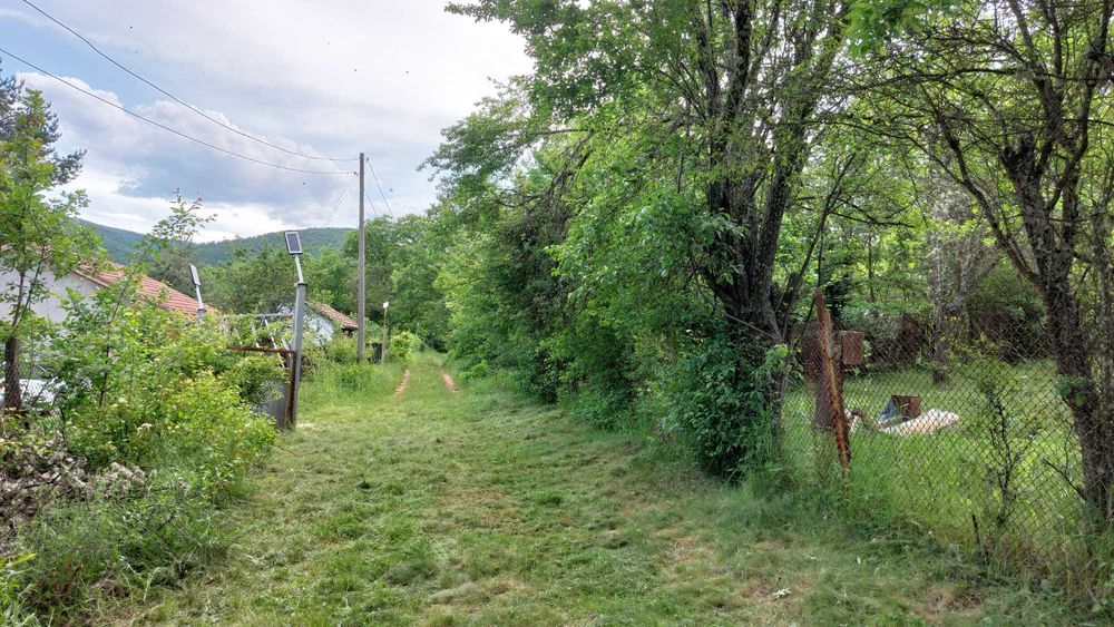 Продава се Парцел в с. Егълница, Област Перник - 1187 кв.м за 27 €/кв.м - Снимка #16