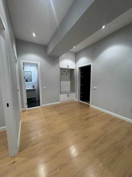 *Новостройка,Нукус ,Госпитальный под офис 2ком квартира 86м2.Под ключ