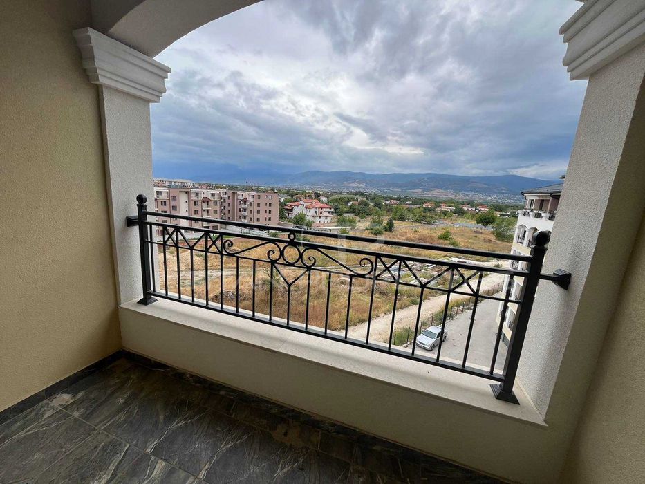 Продава се Тристаен апартамент в Пловдив, Остромила - 93 кв.м за 1560 €/кв.м - Снимка #9