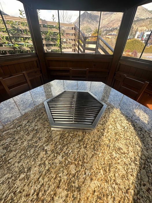 Продажба на оборудвани BBQ беседки