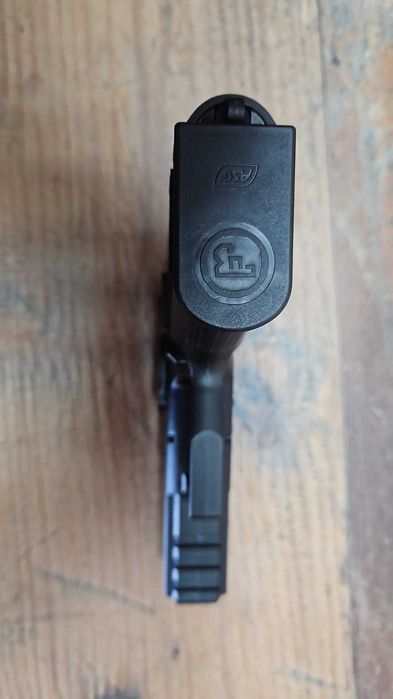 Vând pistol airsoft ASG CZ P-07 Duty CO₂, calibru 6 mm BB.
