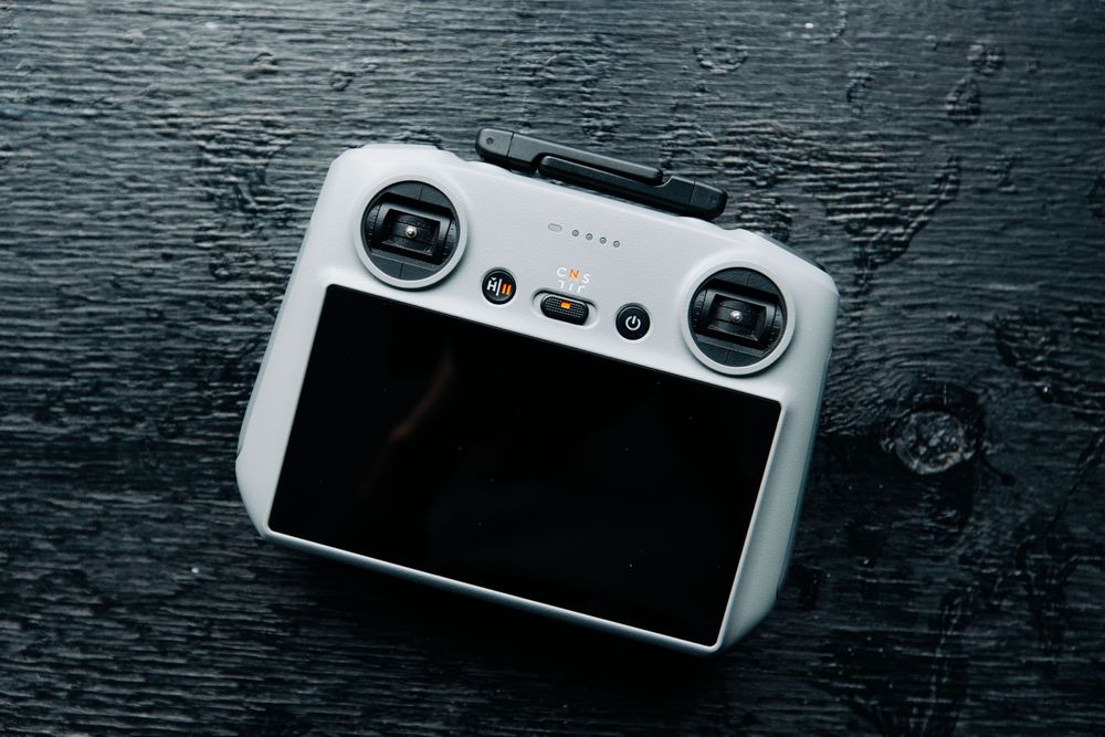 В продаже дрон DJI Mini 5 pro Combo комплект. Комбо мини 5 про.