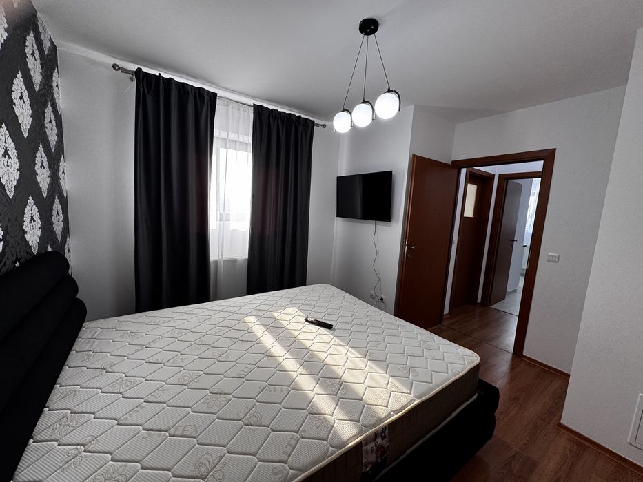 De inchiriat apartamnet 2 camere, 2 bai, langa mall, terasa