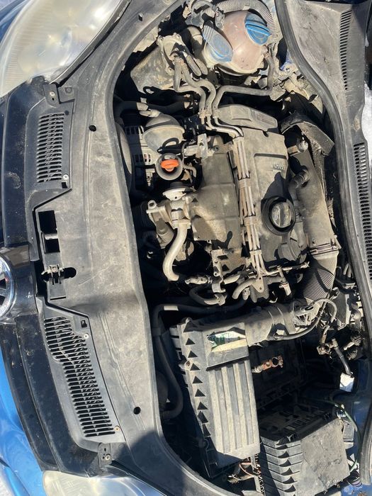 Dezmembrez golf 5 2.0 BKD cutie 6 trepte