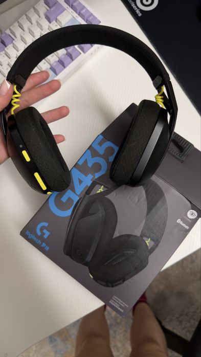 Наушники Logitech G435