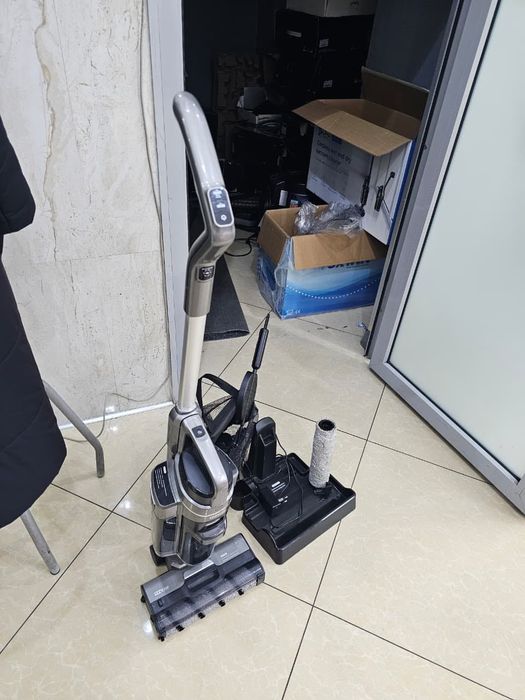 вертикальный пылесос