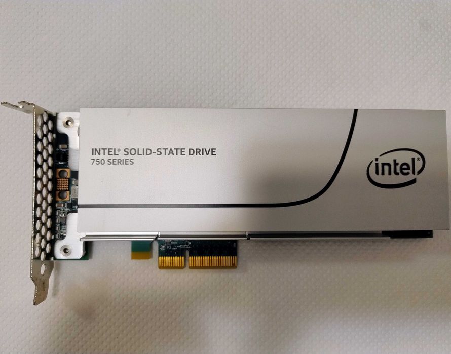 400GB SSD Intel 750 PCIe x4 NVMe