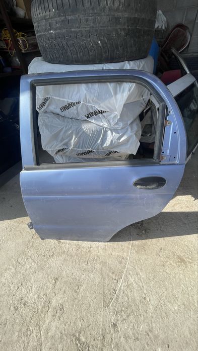 Продам двери на матиз/Daewoo Matiz