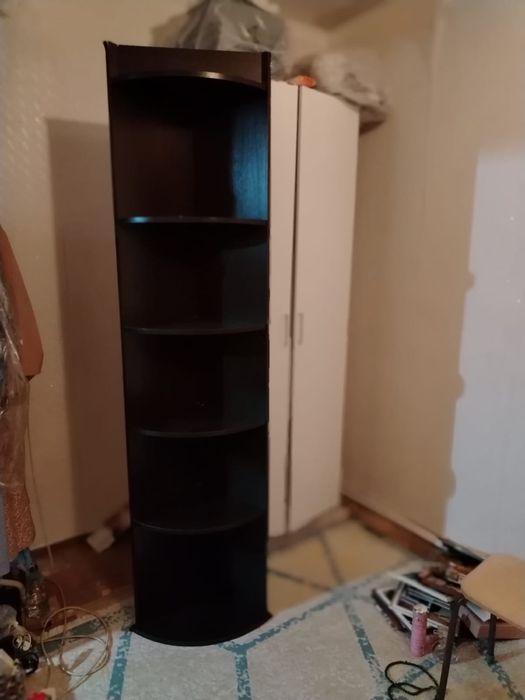 продам стол и шкаф для прихожки