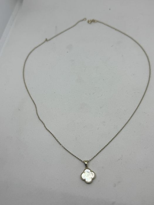 златен дамски синджир колие van cleef 2.62гр 14к 585