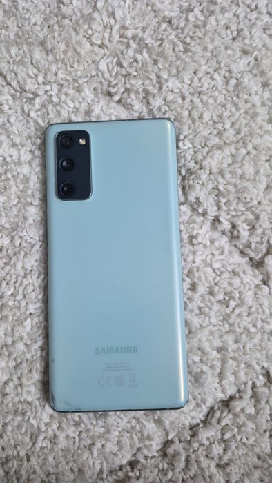 Samsung S20 FE  .