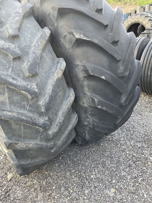 Anvelope 710 75 R 42 Michelin și Pirelli și 710 70 R 42 Mitas
