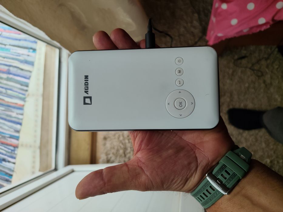 Video proiector Smart mini full HD