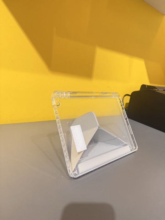 Чехол на айпад