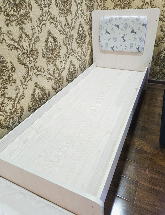 Продаётся СРОЧНО детская кроватка