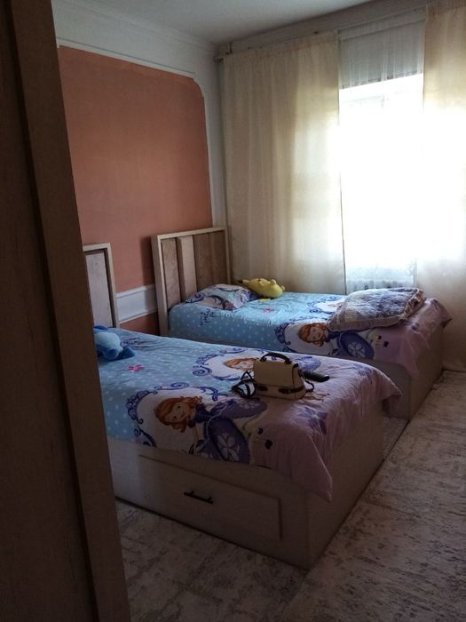 Продается 4 комнатная квартира