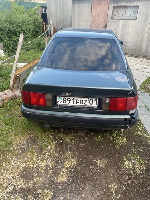 продается ауди 100 в хорошем состояние