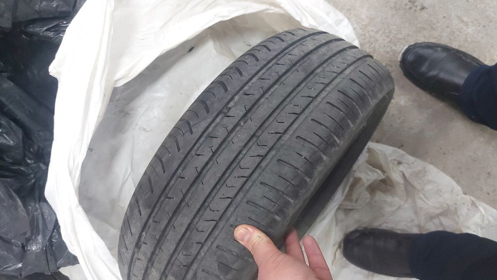 Продам шины средних состоянии