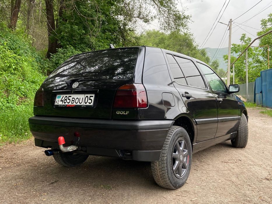Продам гольф3 1,8